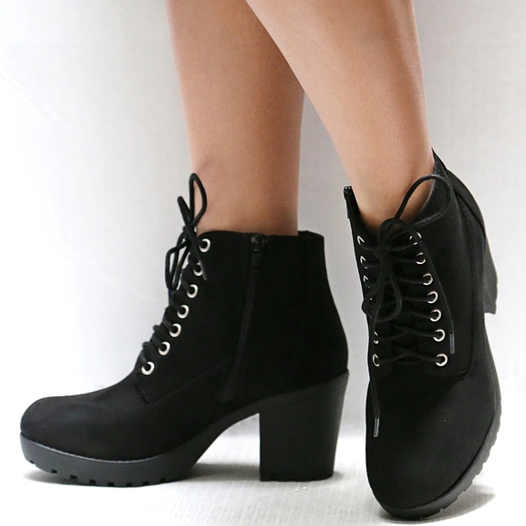 New Black Lace Up Combat Lug Ankle Boots Booties - Picture 3 of 4